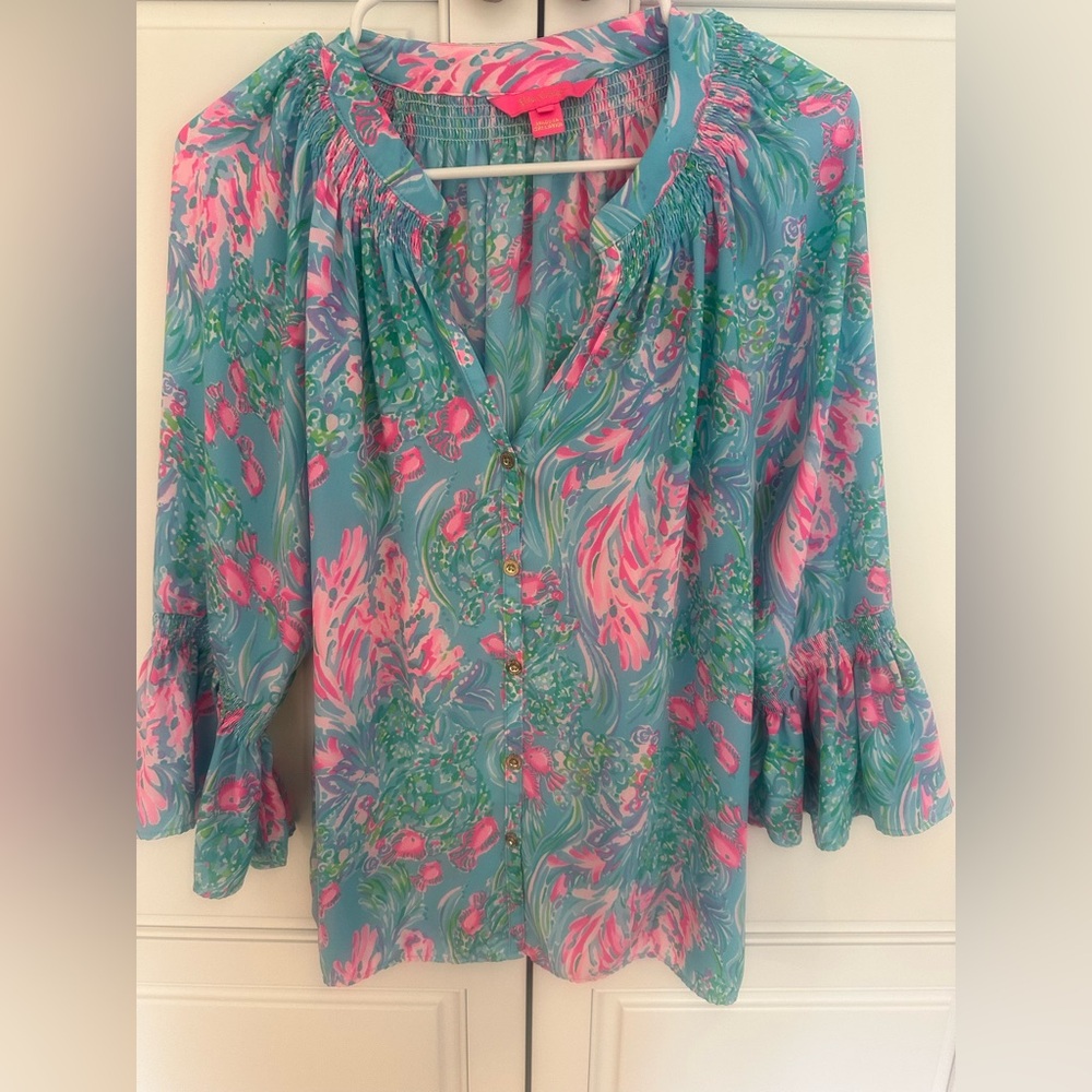 Lily Pulitzer- Floral Print Women's Top. Medium.3/4 flowy sleeve.